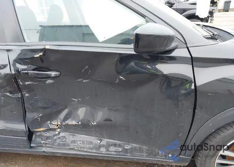 2021 Nissan Kicks Sv Xtronic Cvt z USA, uszkodzony, nr VIN 3N1CP5CV2ML503229